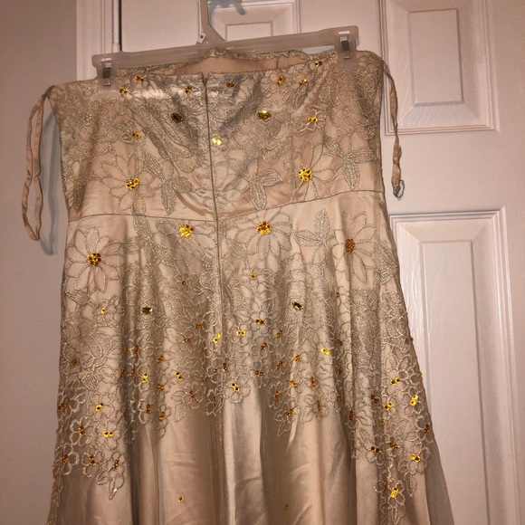 Prom - Picture 3 of 3